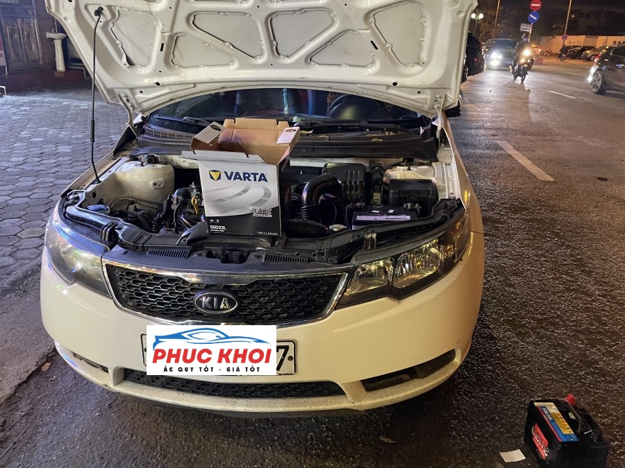 cứu hộ xe kia forte ở trên đường Hưng Yên